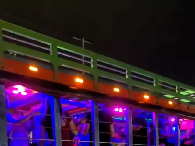 Foto de Chiva rumbera y Party Bus