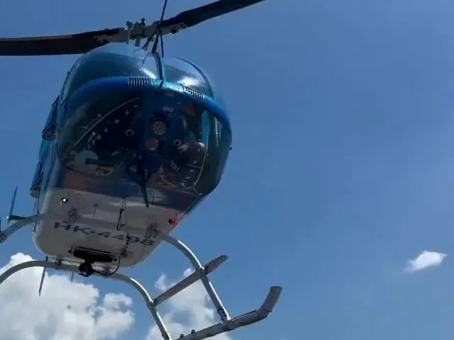 Foto de Bahía + helicóptero